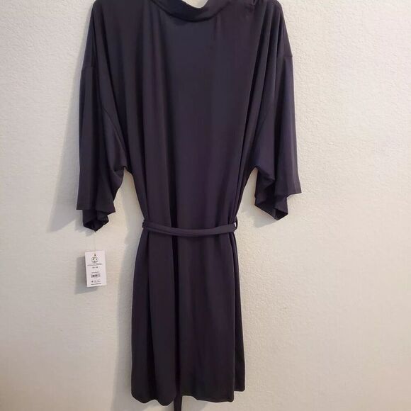 Joyspun Women's Black Soft Knit Robe With Pockets, Size (2X-3X) - Picture 9 of 10
